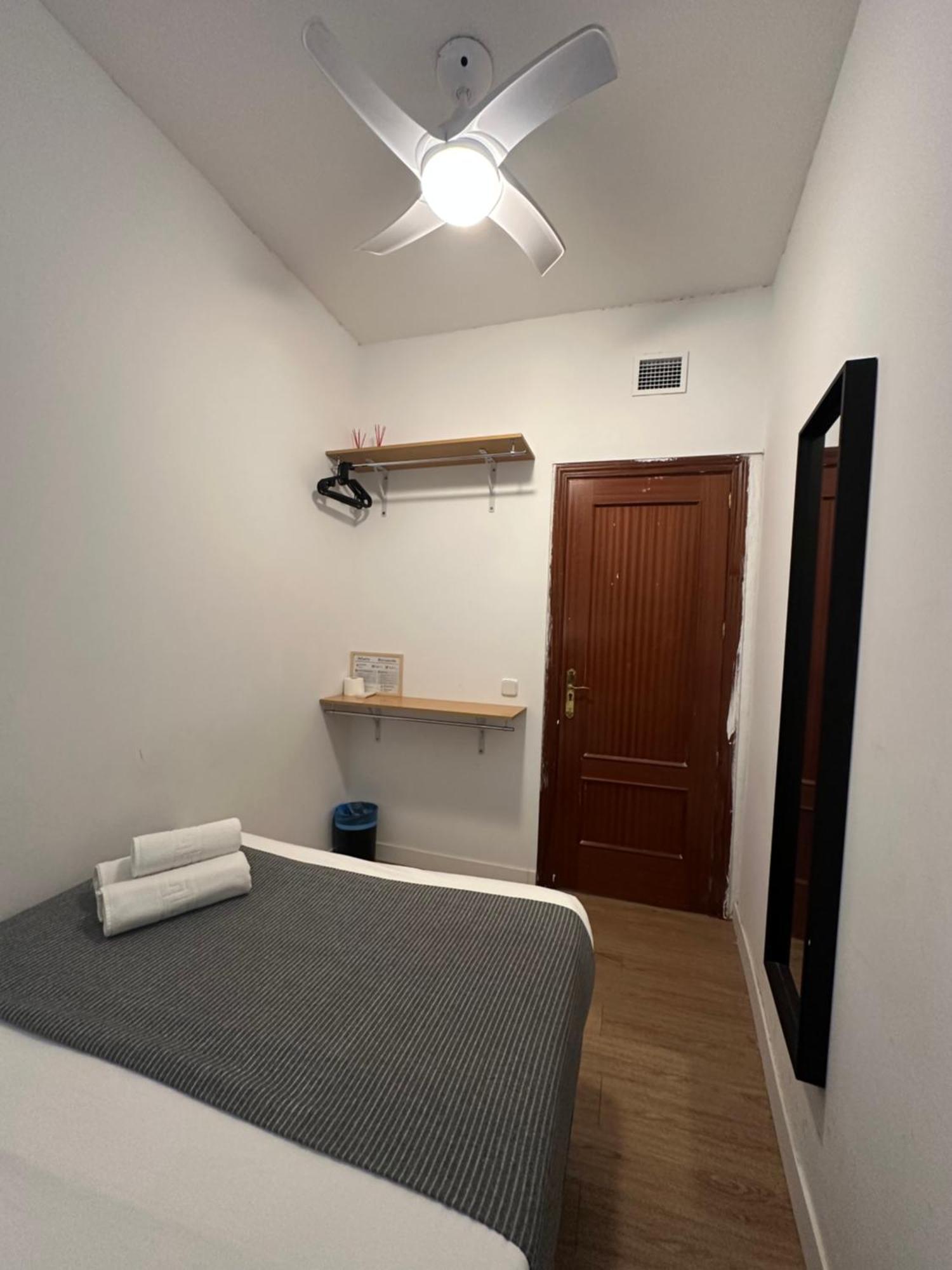 Center Madrid Habitaciones — Photos 3